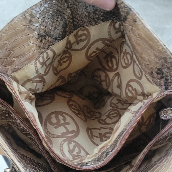 Sag Harbor Brown and Tan Shoulder Bag with Exotic Snake Skin Pattern. Attractive - Picture 6 of 10